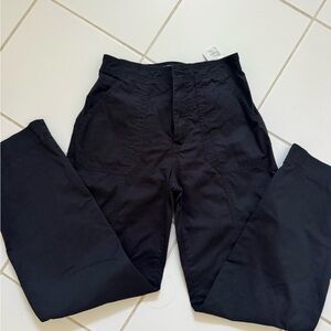 Abercrombie & Fitch women’s Dark Cargo Pants